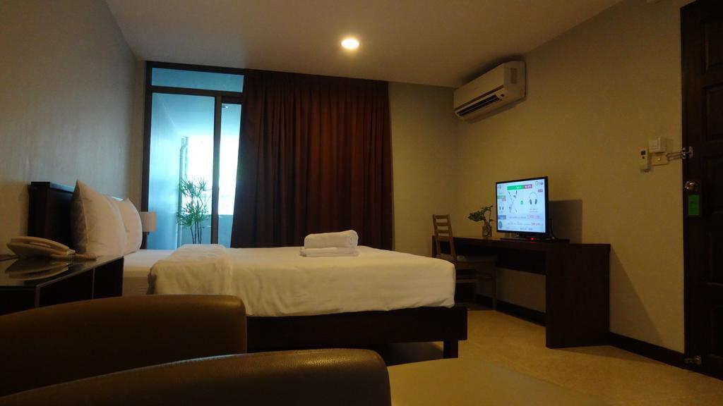 Mango Bedroom Inn Bangkok Exterior photo